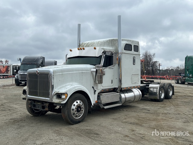 2006 International 9900i 6x4 T/A Sleeper Truck Tractor