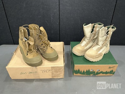 (32) Pairs of Women’s Boots