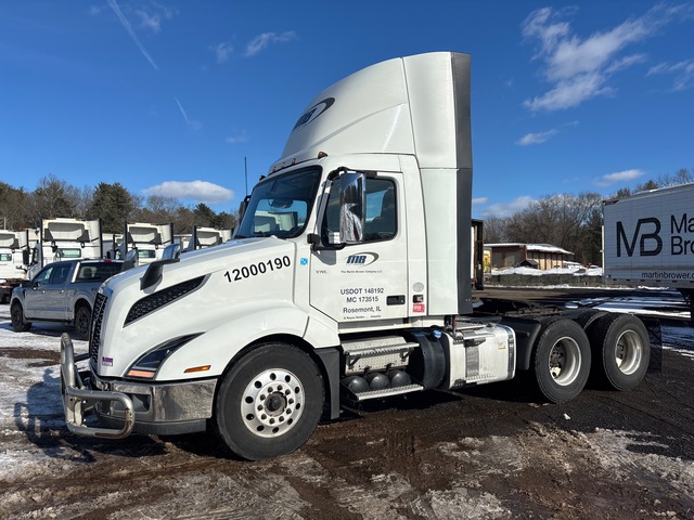 2020 Volvo VNL 300 6x4 T/A Day Cab Truck Tractor