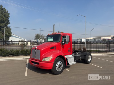 2011 Kenworth T370 Hybrid 4x2 Cabina con cuccetta per trattore stradale 2 assi
