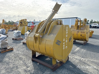 SEC 1200 mm Q/C Clamshell Excavator Bucket - Fits 30 - 35 Ton