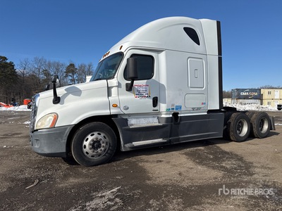 2016 Freightliner Cascadia 125 6x4 トラックトラクター（T/A）