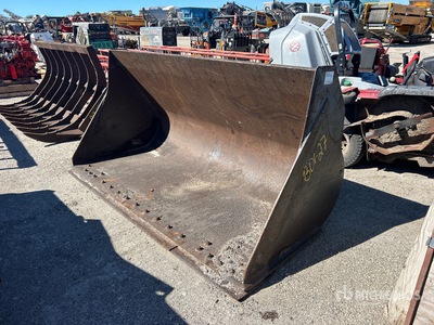 104 in Q/C General Purpose Wheel Loader Bucket