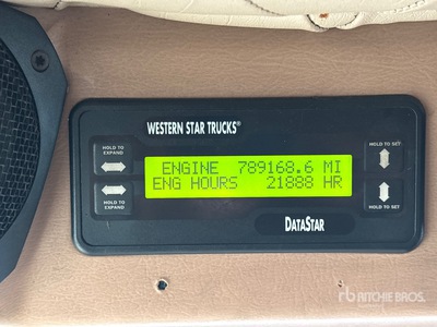 2017 Western Star 4900 6x4 Sleeper Ciężarówka do przewozu samochodów