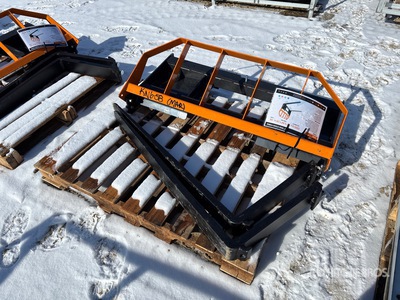 2025 ARTEER PF-42L 42 in Skid Steer Forks (Unused)