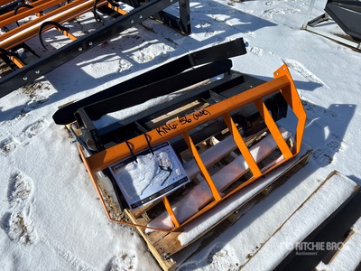 2025 ARTEER PF-42L 42 in Skid Steer Forks (Unused)