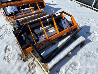 2025 ARTEER PF-42L 42 in Skid Steer Forks (Unused)