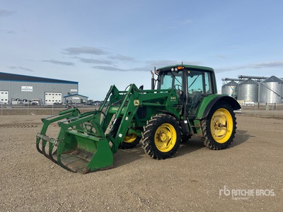 John Deere 6240 جرار ثنائي الدفع