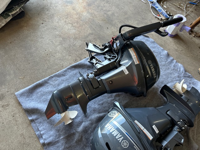 Yamaha 9.9 hp Boat Engine