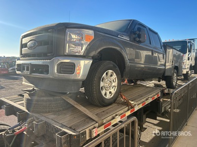 2016 Ford F-250 4x4 Crew Cab Utility Truck