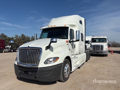2019 International LT625 6x4 Tracteur routier couchette