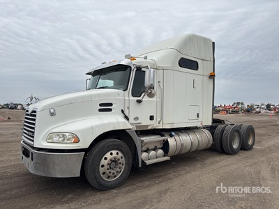 2016 Mack CXU613 6x4 Cabeza Tractora Cabina Dormitorio