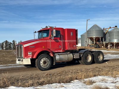 1988 Kenworth T800 T/A Sleeper Truck Tractor