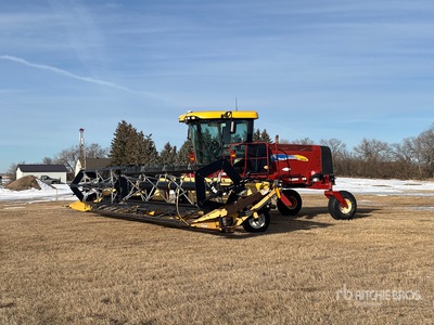 2010 New Holland H8040 36 ft Swather Andanatore