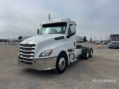 2018 Freightliner Cascadia 126 6x4 Cabeza Tractora Cabina Corta