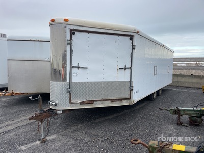 1998 Haulmark 26 ft T/A Enclosed Trailer