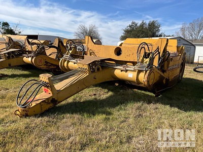2009 Humdinger H620G 2 Tire Hydraulic Pull Scraper