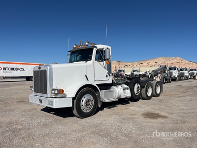 2002 Peterbuilt 378 Tri/A Day Cab Truck Tractor