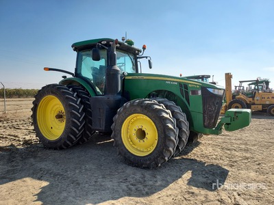 2015 John Deere 8370R 4WD Tractor Agrícola
