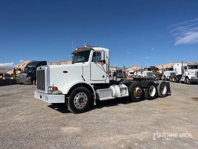 2002 Peterbuilt 378 8x4 تراكتور شاحنة (ثلاثي المحور)