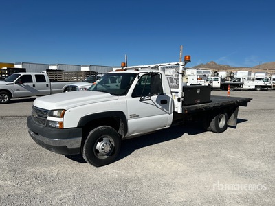 2005 Chevrolet Silverado 3500 4x2 Camión Caja Abierta