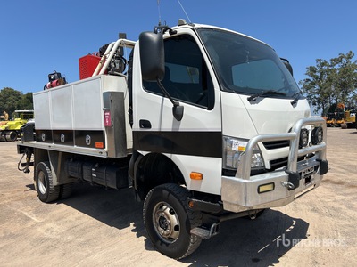2020 Hino 300 4x4 Crew Cab Service Truck