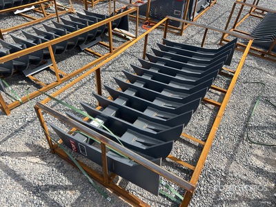 2025 TOFT ST-72 72 in Skid Steer Root Rake (Unused)