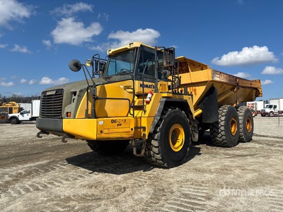 2014 Komatsu HM400-3 Camión Dumper Articulado