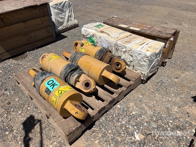 Quantity of (6) Suspension Cylinders & (2) Accumulators - Fits Cat AD60