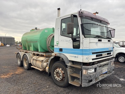 1996 Iveco EuroTech MT3500 8000 L 6x4 Camion cisterna de agua