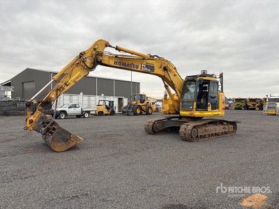2014 Komatsu PC228USLC8 Escavatore cingolato