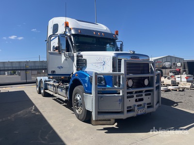 2015 Freightliner Coronado 122SD T/A Sleeper Truck Tractor
