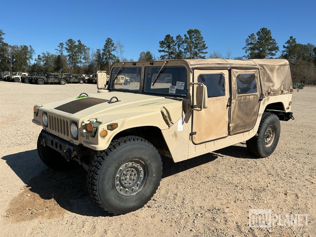 2008 AM General M1097R1 HMMWV 4 Door Soft Top w/Truck Body