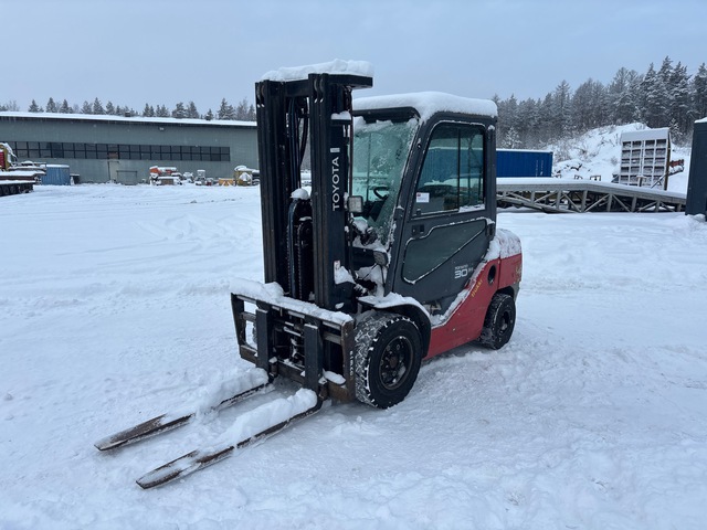 2012 Toyota 02-8FDF30 3000 kg Forklift