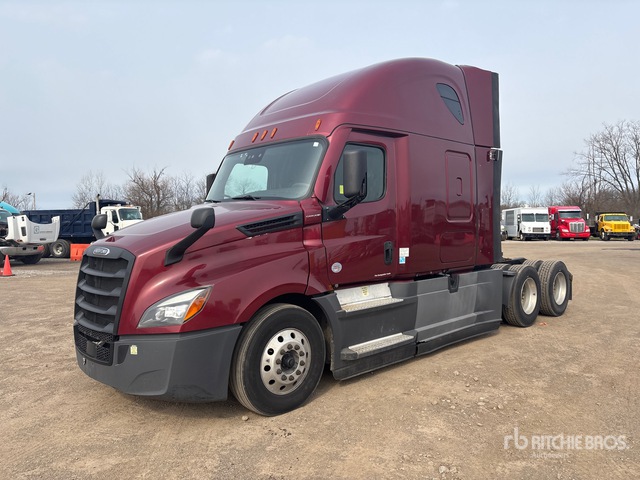 2022 Freightliner Cascadia 126 6x4 T/A Sleeper Truck Tractor
