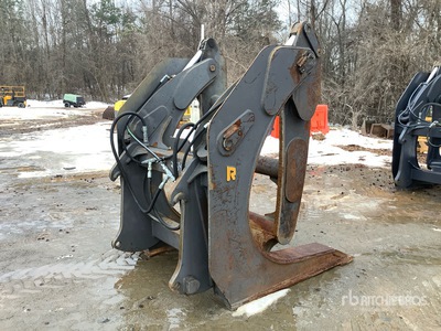 Rockland 57 in Wheel Loader Grapple - Fits Excavator
