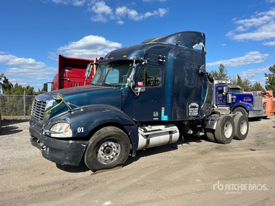 2003 Freightliner Columbia 120 T/A Sleeper Truck Tractor
