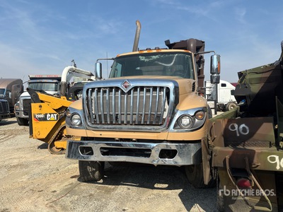 2014 International WorkStar 7600 6x4 Vacuum Tanker Truck (Inoperable)