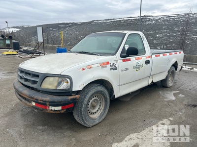 1998 Ford F-150 XL 4x2 Pickup