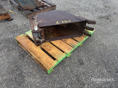 10 in Digging Excavator Bucket