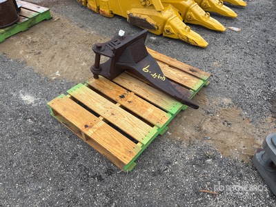 27 in Excavator Ripper - Fits Cat 305