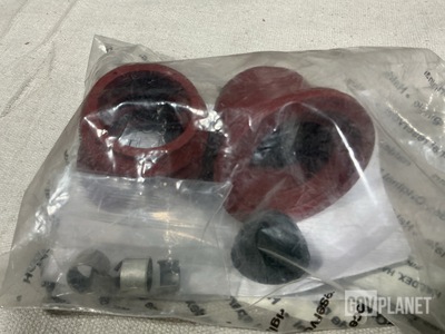 (7) Meritor 940001328A01 Disc Brake Caliper Parts Kits