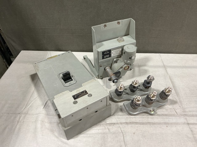 (9) SPD Technologies AQB-LF400 Circuit Breakers