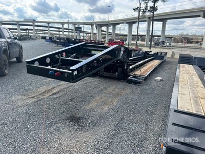 2000 Fontaine Specialized Tri/A Single Drop Removable Gooseneck Lowboy Trailer