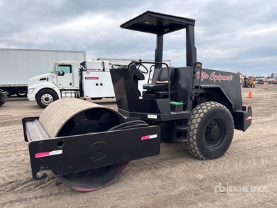 1997 Dynapac CA151D جهاز ضاغط  الأسطوانة الناعمة