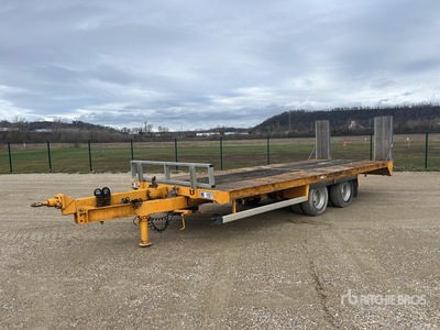 2011 GOURDON PEB190 T/A Remorque Porte-Engin 2 Essieux Przyczepa niskopodwoziowa