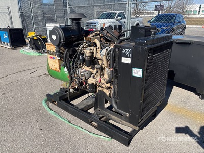 Marathon 362CSL160411 60 kW Skid-Mounted 発電機セット (250-749 kw/310-950 kva)