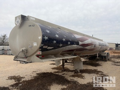 2008 Polar 9500 gal Trailer cisterna (Inoperable)