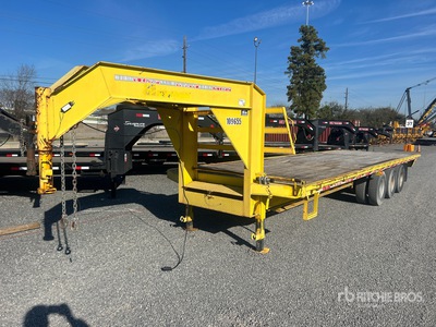 2018 TexMex 28 ft Tri/A Gooseneck Equipment Trailer