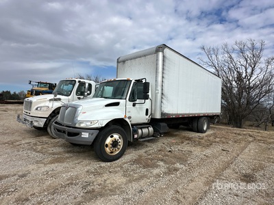 2018 International 4300 4x2 Van Truck